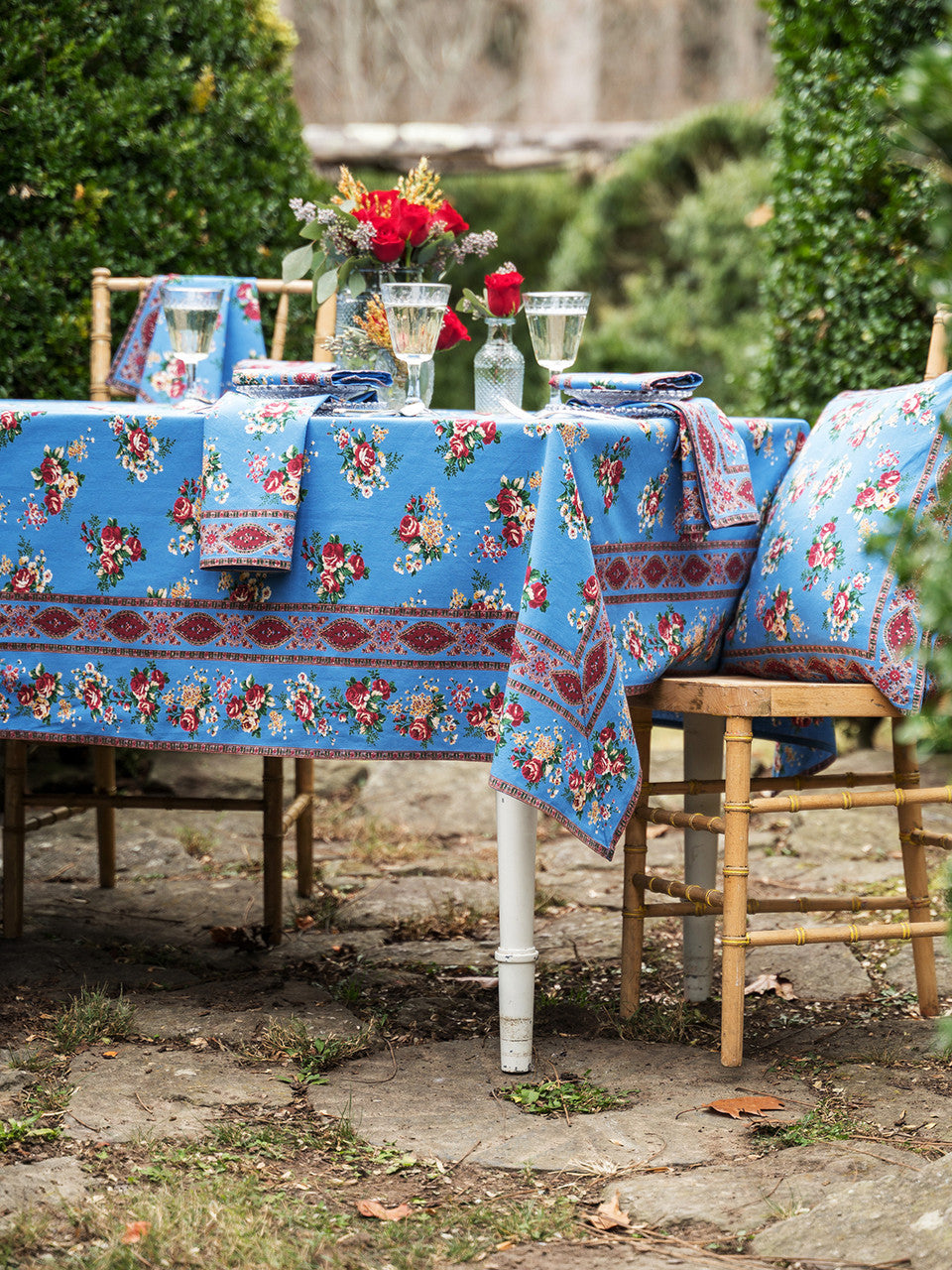 April Cornell – Estella Tablecloth, French Blue