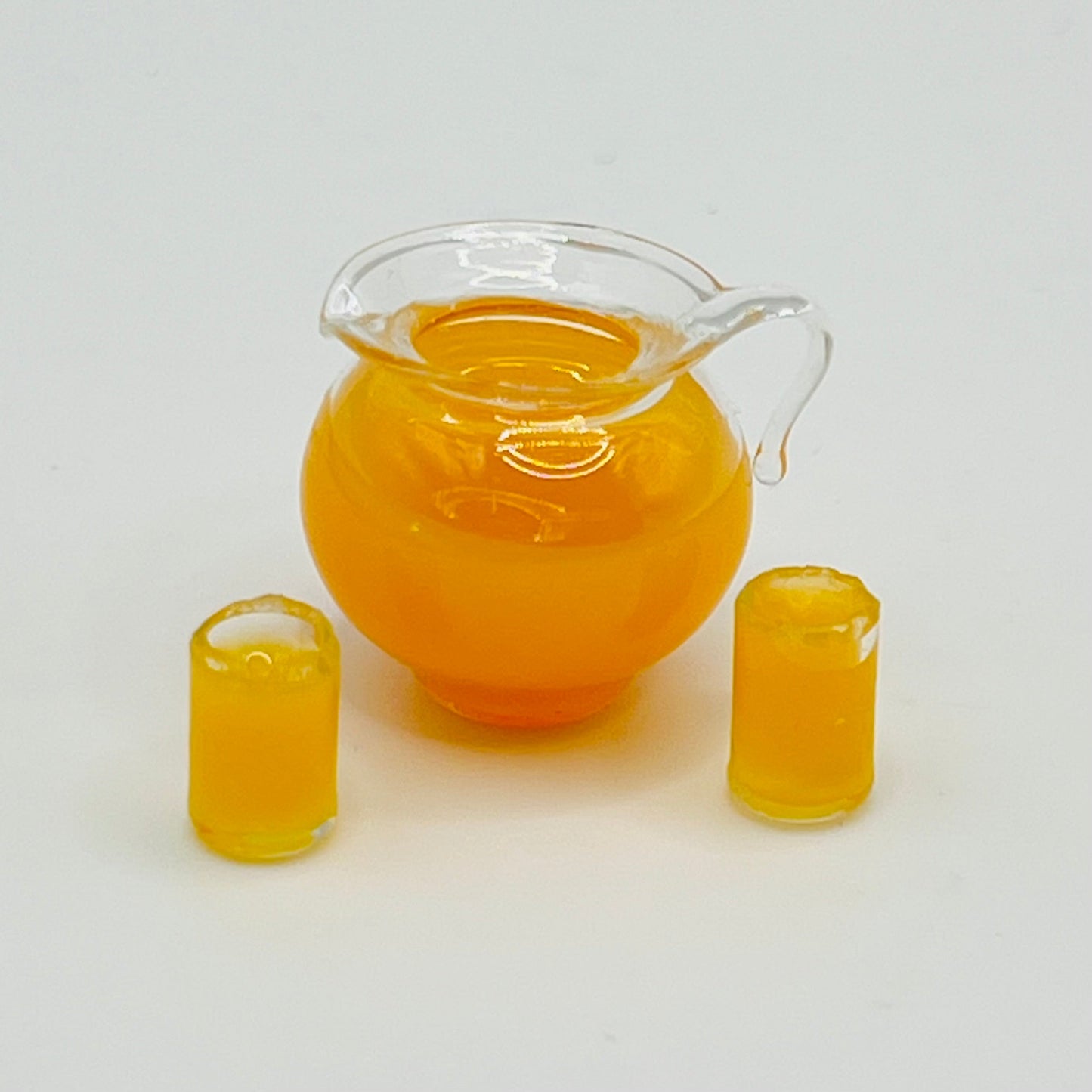 Orange Juice Jug with 2 Glasses- 1/12 Scale Dollhouse Miniature